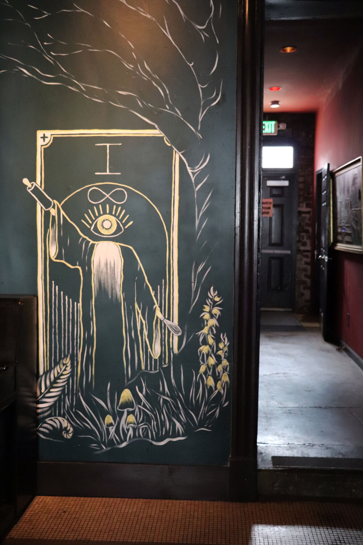 murals fortune teller bar